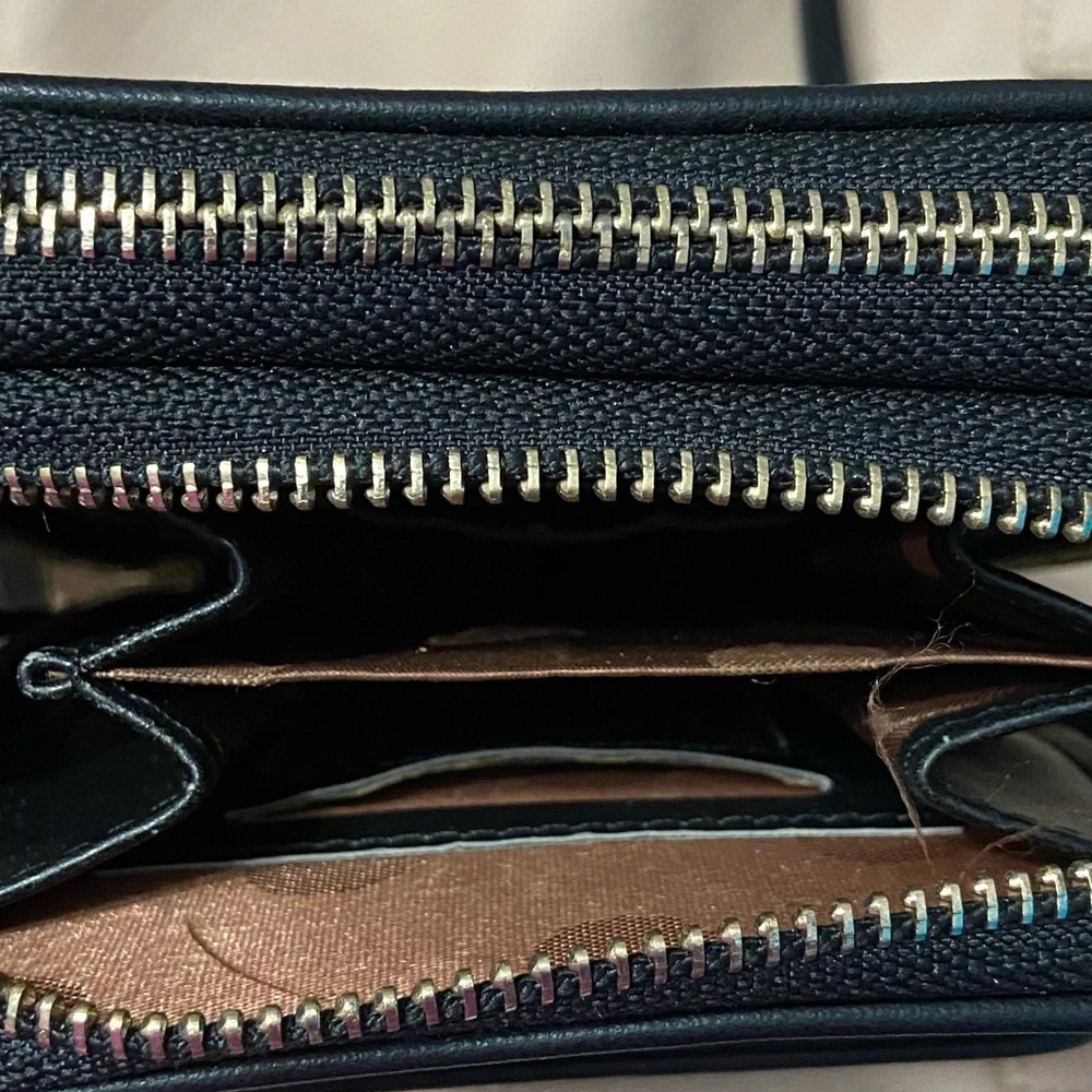 NWOT - unbranded Black crossbody purse